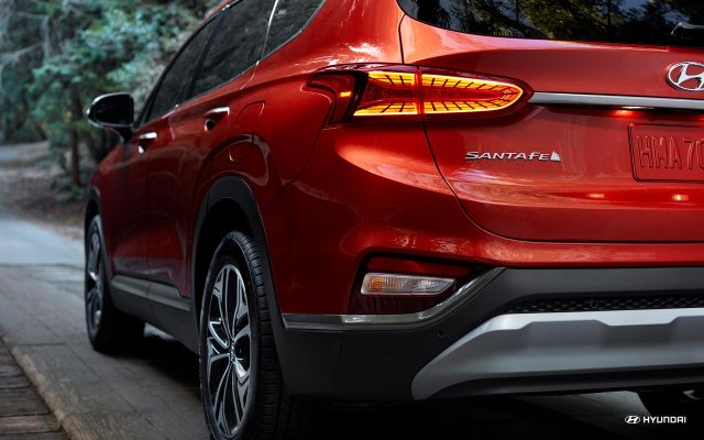 2020 Hyundai Santa Fe rear