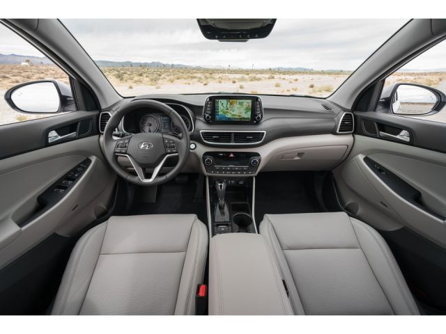 2020 Hyundai Tucson interior