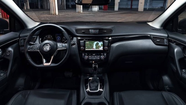 2021 Nissan Rogue Sport interior