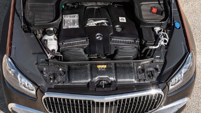 2021 Mercedes-Maybach GLS600 engine