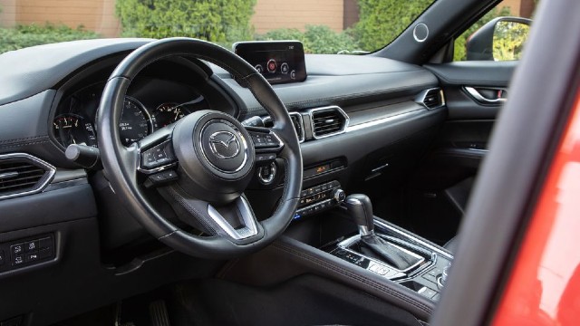 2022 Mazda CX-5 interior