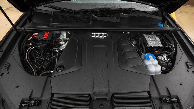 2022 Audi Q7 engine