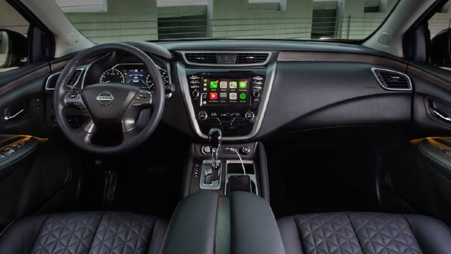 2022 Nissan Murano interior
