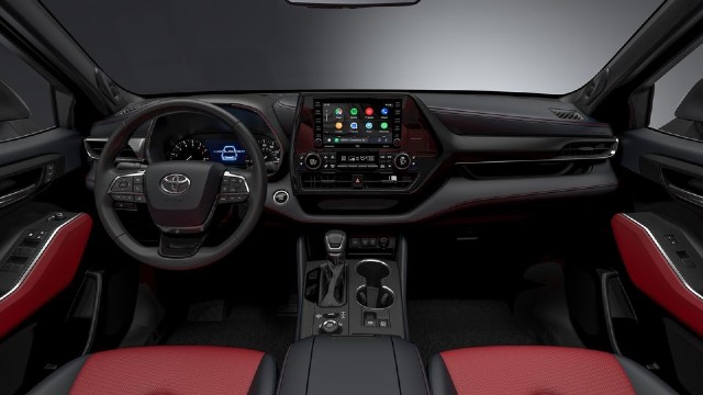 2023 Toyota Highlander interior