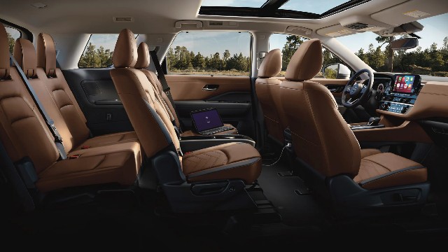 2023 Nissan Pathfinder interior