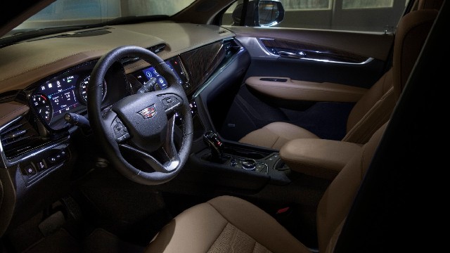 2023 Cadillac XT6 interior