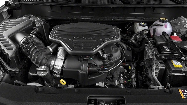 2023 Cadillac XT7 engine