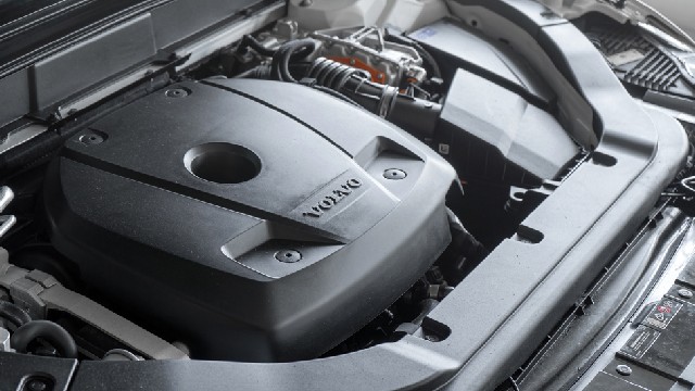 2023 Volvo XC60 hybrid
