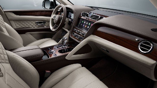 2023 Bentley Bentayga interior