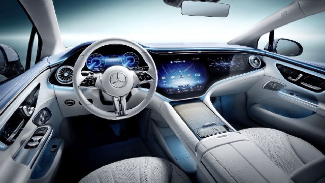 2023 Mercedes-Benz EQE interior