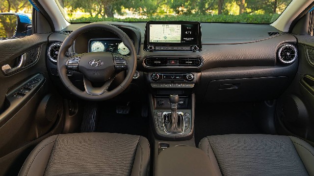 2023 Hyundai Kona interior