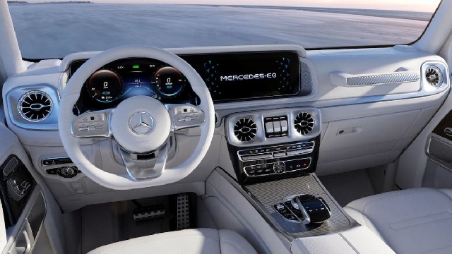 2024 Mercedes-Benz EQG interior