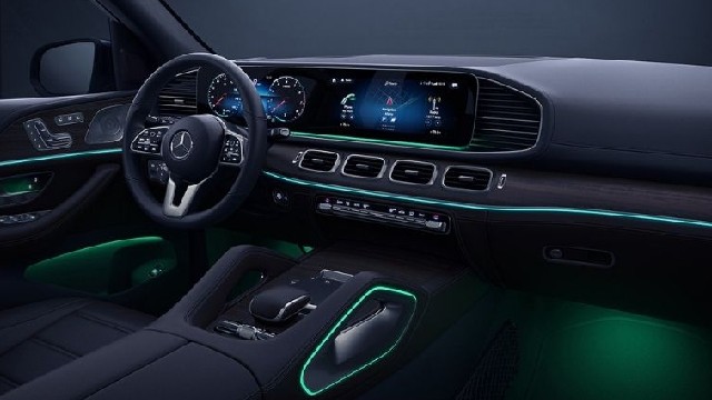 2024 Mercedes-Benz GLE-Class interior